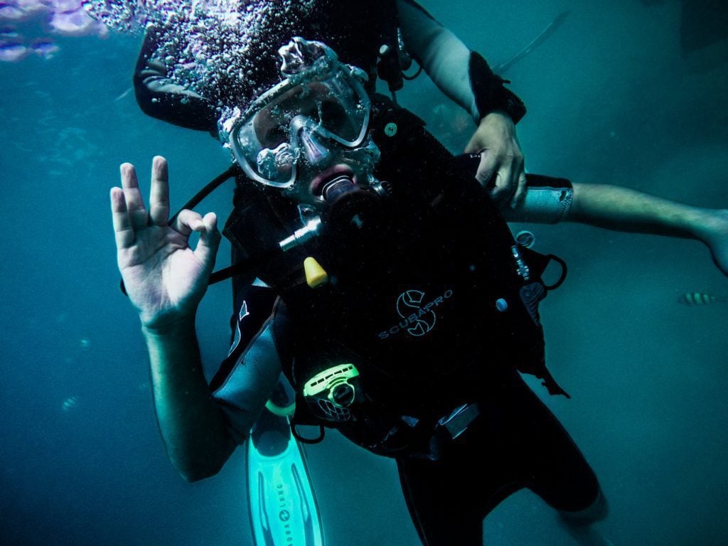 ber nafas dalam air skuba diving